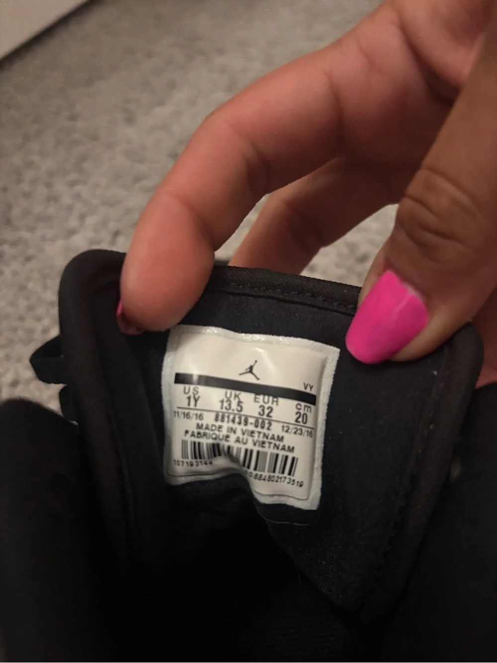 Nike Air Jordan 1 Flight 5 Kids' Black and Pink Mid-Top Sneakers size 1